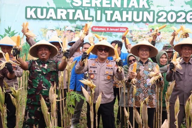 f4730a3cce5e4e4c879f41d89836d360