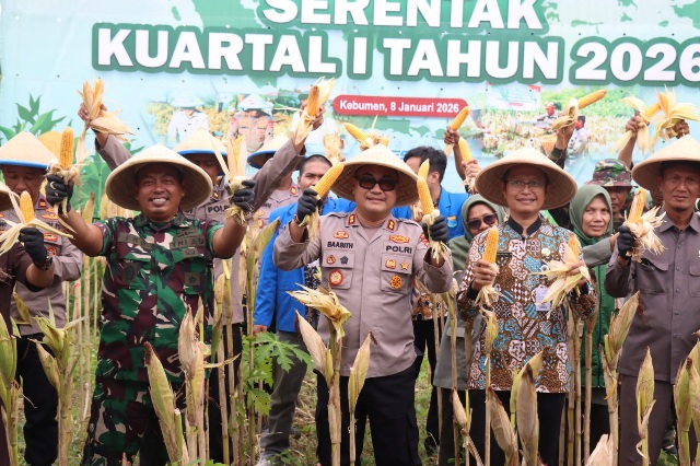 f4730a3cce5e4e4c879f41d89836d360